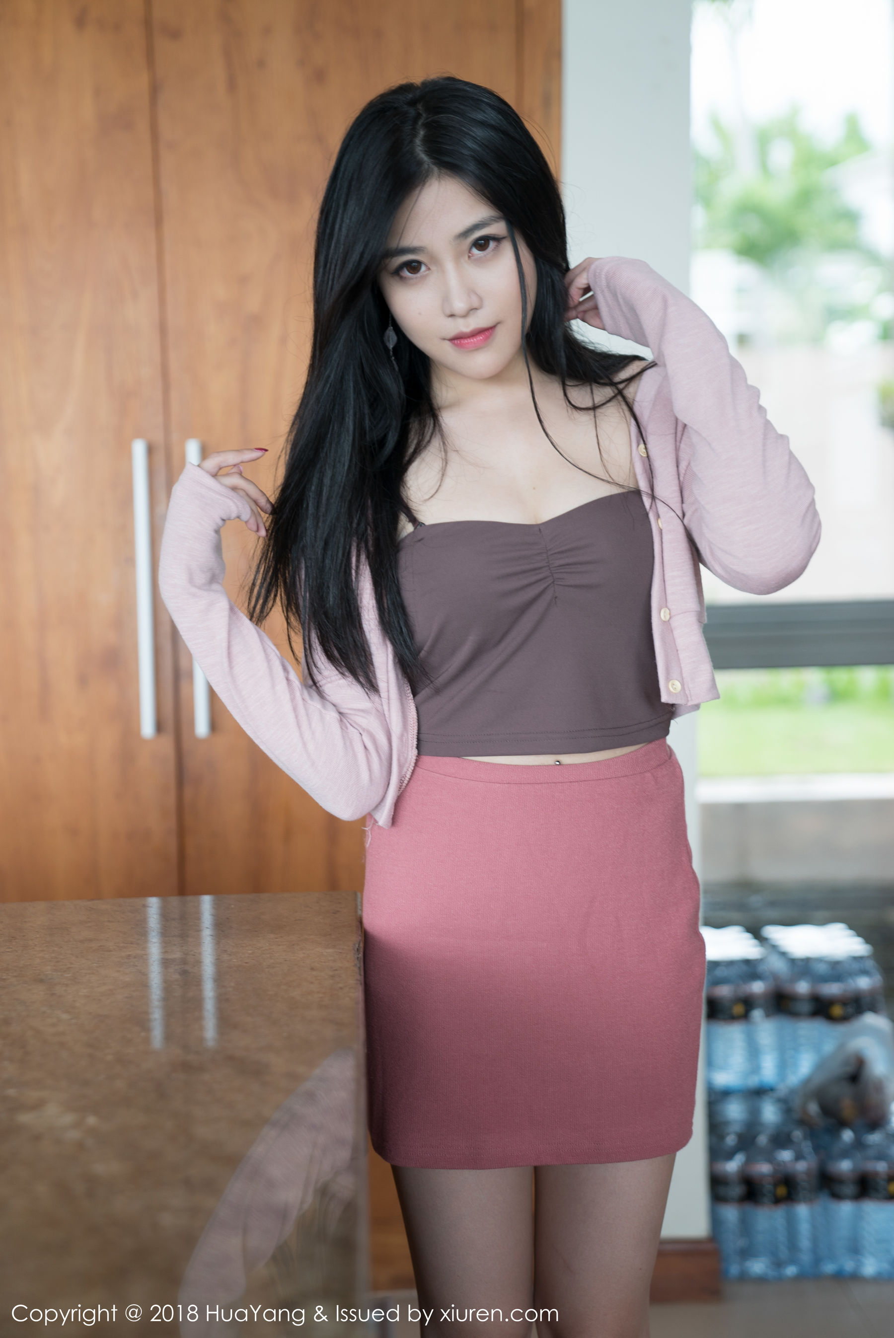 许诺Sabrina《泰国旅拍》运动装+超短裙 [花漾HuaYang] Vol.029